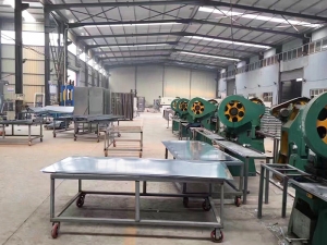 生產(chǎn)車(chē)間