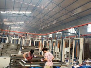 生產(chǎn)車(chē)間